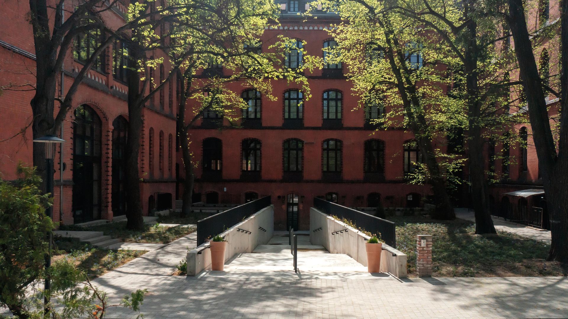 Przebudowa klasztoru we Wrocławiu