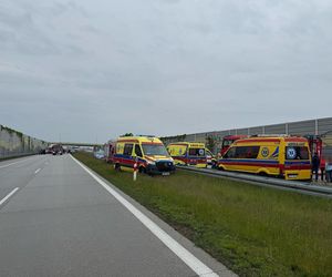 Wypadek w Szklanej Hucie pod Sieradzem na trasie S8 [ZDJĘCIA]
