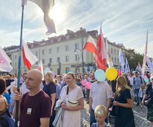 13. Marsz dla Życia i Rodziny zgromadził tłumy na ulicach Białegostoku [ZDJĘCIA]