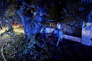 Śmiertelny wypadek pod Radomskiem. 42-latek nie żyje. Jego bus spłonął [ZDJĘCIA].