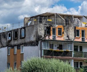 Blok w Ząbkach po pożarze