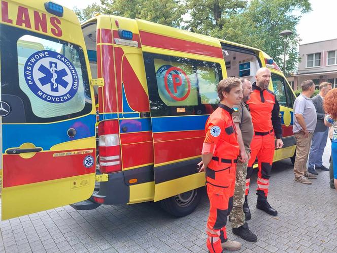 Karetka pojedzie z Bydgoszczy prosto do Charkowa. Na pomoc Ukraińskim żołnierzom rannym na froncie