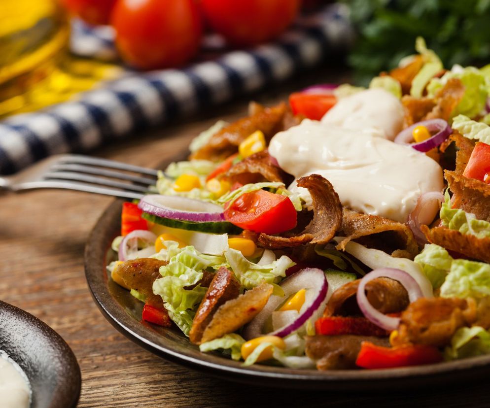 sałatka gyros mieszana