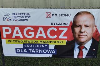 Plakaty wyborcze w Tarnowie