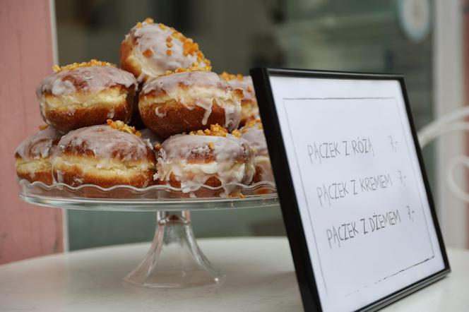 W Lublinie w tłusty czwartek zjesz pączki, faworki, a nawet... pączkolody!