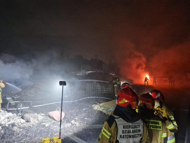 Gigantyczny pożar w Zabrzu. Paliły się niebezpieczne odpady