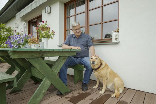 Tak Komorowski mieszka w Budzie Ruskiej! Pierwszy raz pokazał wnętrza domu [ZDJĘCIA]