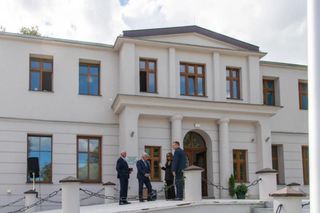 Nowe życie pałacu w Nieżychowie. Będzie klinika i pomoc dla lokalnej społeczności