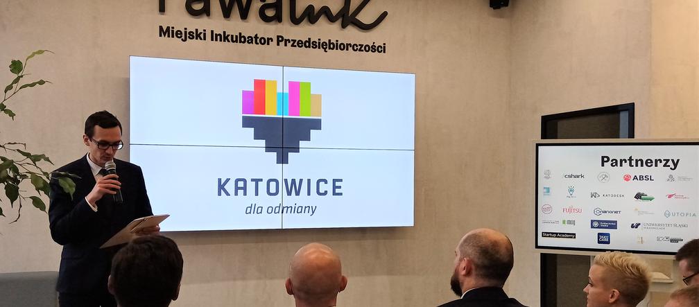 Można usiąść i popracować. W Katowicach przy Teatralnej powstała Rawa.Ink. Co to takiego? 