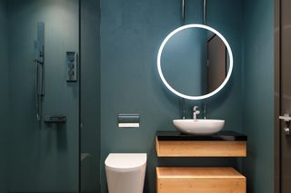 Sąsiadki myślały, że łazienka jest po sporym remoncie. Tymczasem tylko pomalowałam płytki