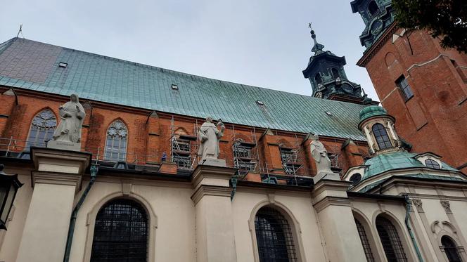 Gnieźnieńska katedra odzyskuje dawny blask 
