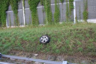 Dachowanie BMW na autostradzie A4