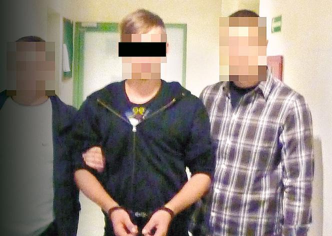 Idioci roku! Sprzedali dom z kradzionymi zabytkami