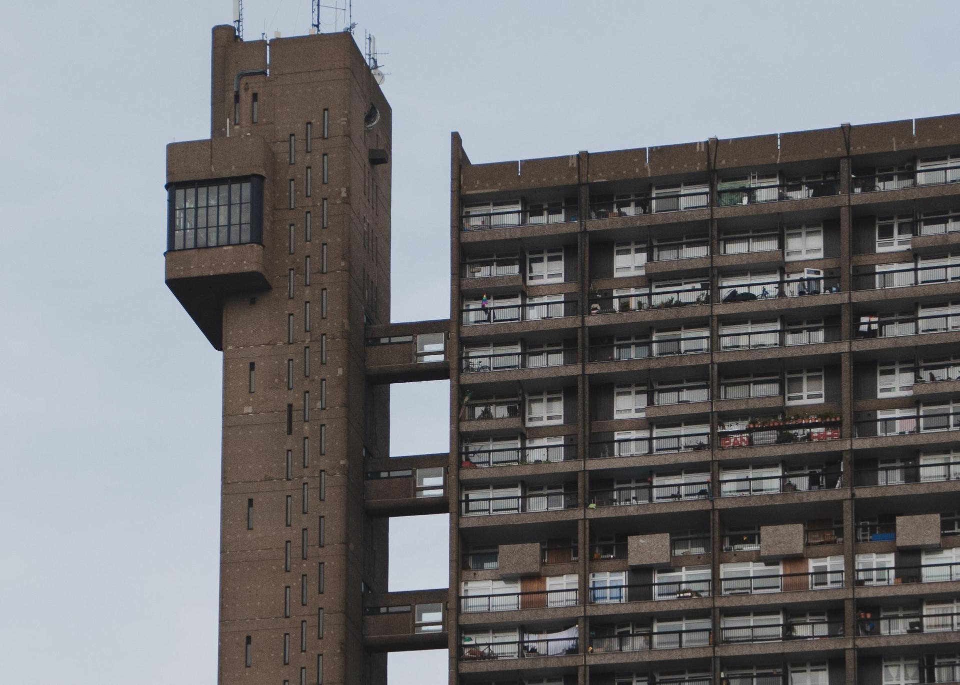 Budynki Ernő Goldfingera - zdjęcia. To on posłużył za pierwowzór złoczyńcy w Jamesie Bondzie