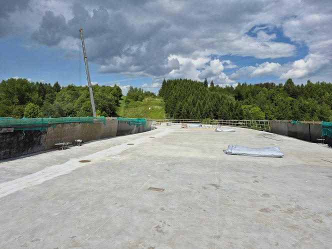 GDDKiA ostrzega kierowców przed utrudnieniami na zakopiance. Prace przy wiadukcie na drodze krajowej