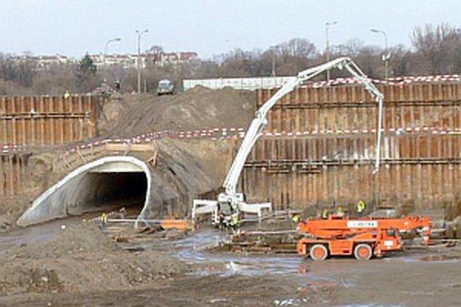 Konsorcjum Stali dostarczy materiały na budowę Stadionu Narodowego 