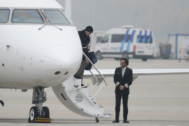 Robert De Niro już w Polsce. Aktor przyłapany na lotnisku w Warszawie