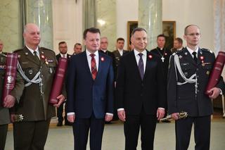 Andrzej Duda wręczył nominacje generalskie i admiralską. Awanse otrzymało ośmiu oficerów