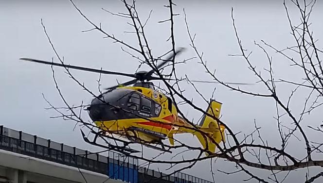 Niesamowity wyczyn pilota helikoptera LPR. Zawisł pod wiaduktem