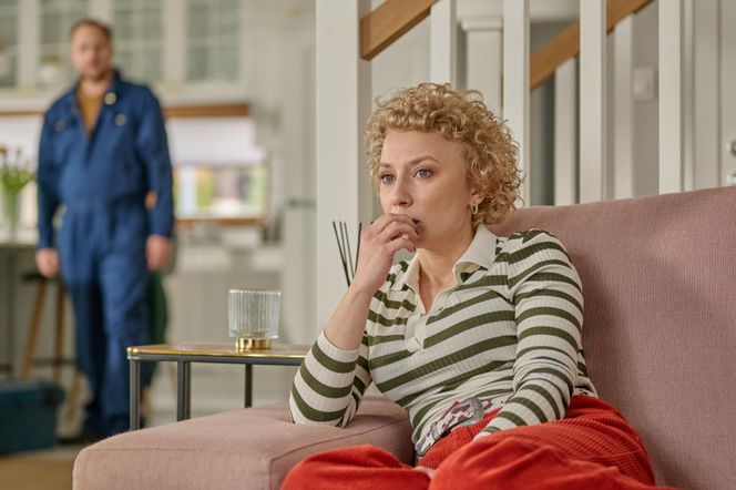 Na Wspólnej odc. 4011: Beata (Katarzyna Ptasińska), Paweł (Grzegorz Kwiecień)