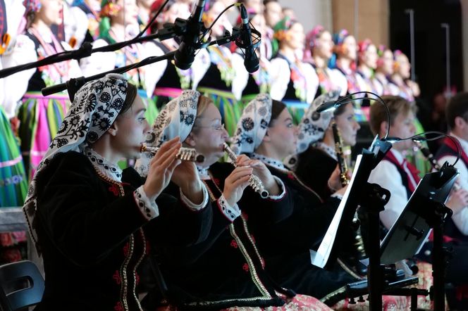 Występ zespołu Mazowsze w Starachowicach