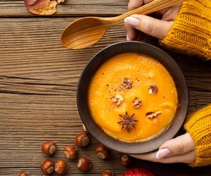 Smakowite pomysły na rozgrzewające śniadania. Idealne na jesienne poranki!