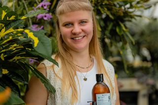 Twoje włosy, Twoja historia – znajdź swoją receptę na piękno z Pharma Care