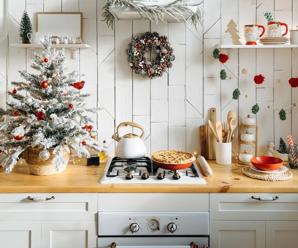 Eleganckie stroiki bożonarodzeniowe. Stroiki świąteczne na stół