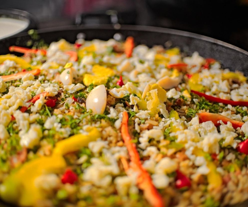 Paella w śniadaniowym wydaniu. Tym daniem naje się cała rodzina