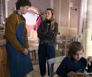 Na Wspólnej odc. 4010. Kasia (Julia Chatys), Leon Juszczyk (Borys Otawa)