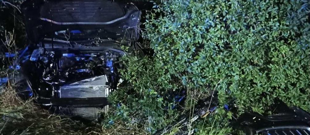 Nocna szarża przy Benedyktyńskiej w Starachowicach. Kierowca i pasażerowie uciekli