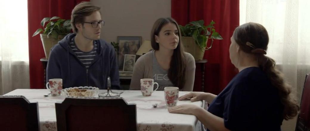 Dziewczyny ze Lwowa odc. 12. Olyia (Katarzyna Ucherska), Nowakowa (Marta Lipińska), Tomek (Adrian Zaremba)