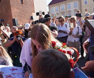 Tak mieszkańcy Tarnowa powitali Aleksandrę Kałucką, brązową medalistkę Igrzysk Olimpijskich w Paryżu!