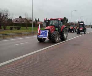 Trwa protest rolników w woj. lubelskim. Blokady są w wielu miejscach w regionie [DUŻO ZDJĘĆ]