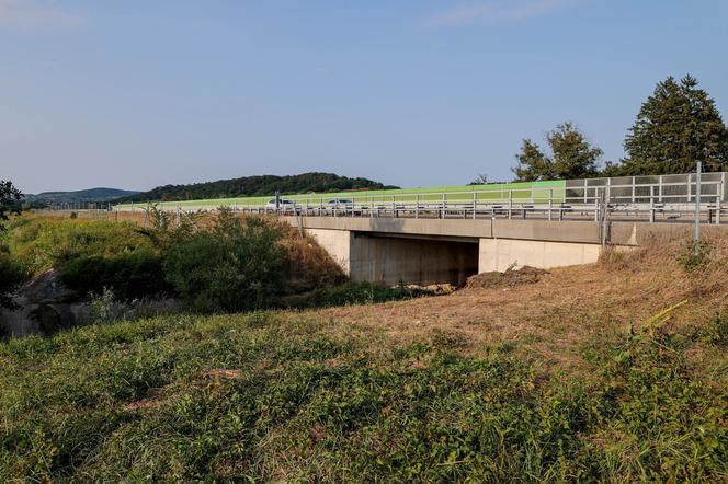 Na ziemi leży różaniec i pudełko z Matką Boską. Wstrząsający obraz po katastrofie autokaru na Chorwacji