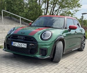 Nowy MINI Cooper S: sportowy duch w codziennym wydaniu