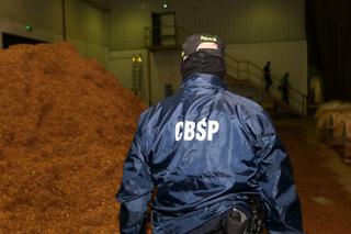 Policjanci CBŚP zlikwidowali fabryki papierosów