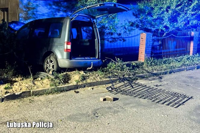 Pijany kierowca wjechał w budynek