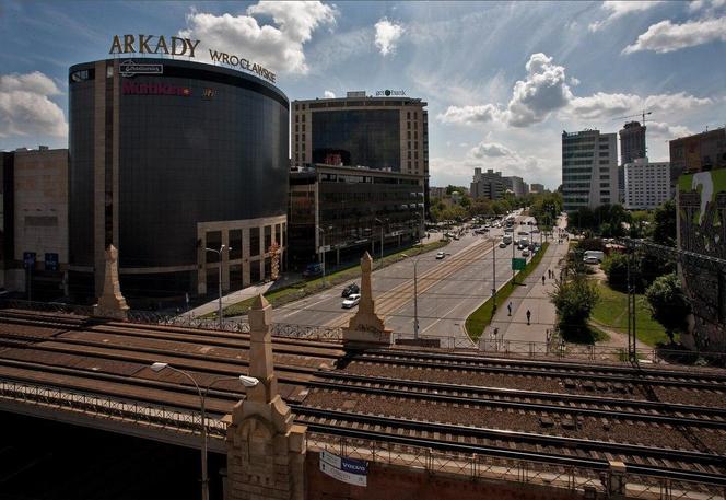 Arkady Wrocławskie oficjalnie sprzedane. Centrum handlowe zostanie wyburzone. Co w jego miejsce?