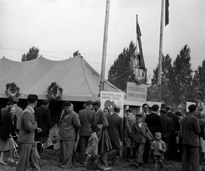 Święto plonów w woj. lubelskim. Tak wyglądały w XX wieku dożynki centralne w Lublinie