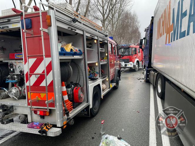 Potworny wypadek w Tęgoborzu. Nie żyje 30-letni mężczyzna