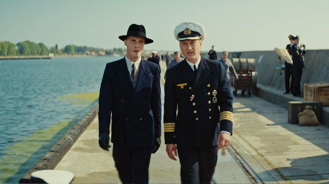 Zatoka szpiegów 2, ostatni odcinek 19. Wulf (Mateusz Nędza), Bergman (Paweł Ławrynowicz)