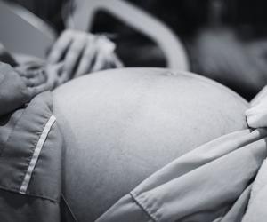 „Stała w kałuży krwi”.  Krystyna zmarła w 7. miesiącu ciąży, osierociła sześcioro dzieci