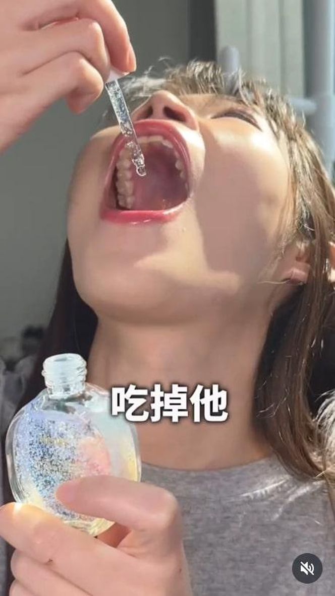 Nie żyje influencerka, która jadła kosmetyki. Miała tylko 24 lata