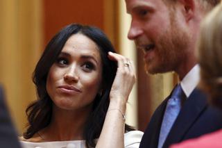 Rozpromieniona Meghan Markle na gali z królową i księciem Williamem