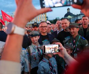 Karol Nawrocki śpiewa (nie)zakazane piosenki