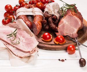 TABELA KALORII: mięso i wędliny. Sprawdź, ile zawierają kalorii!
