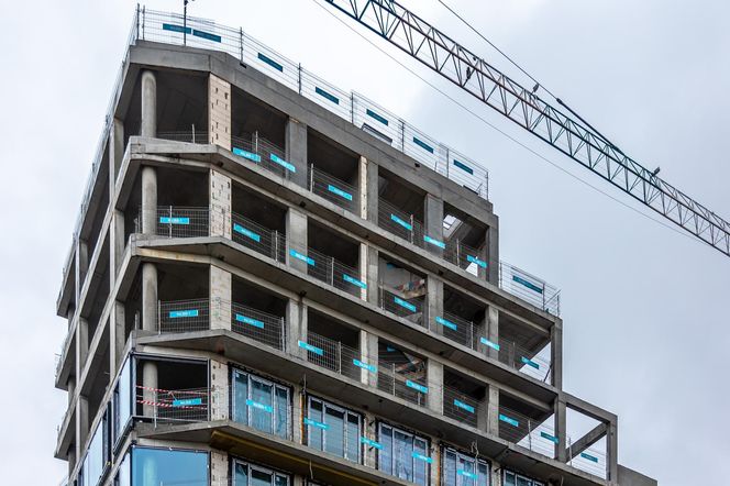 Budynek wielorodzinny przy ul. Mordechaja Anielewicza 15A w Warszawie