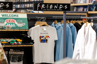 Koszulki z Przyjaciół i kultowe figurki Funko, Jeszcze więcej inspiracji prezentowych