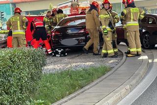 Zderzenie 5 aut w Warszawie. Jeden z kierowców reanimowany